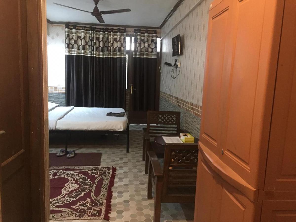 Hotel O Hya'S Homestay Dehradun Exterior foto